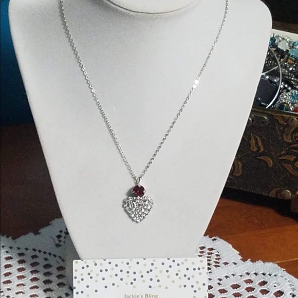 Swarovski heart nechlace and earrings - Picture 4 of 8